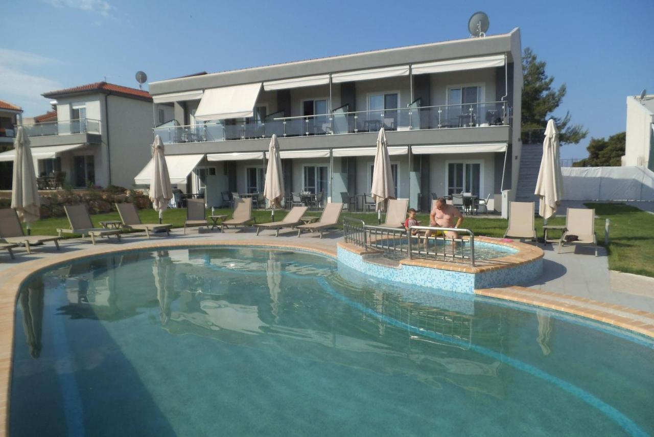 Finikas Garden Beach Resort Nikiti Zewnętrze zdjęcie